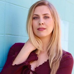 Meet your Posher, Abby